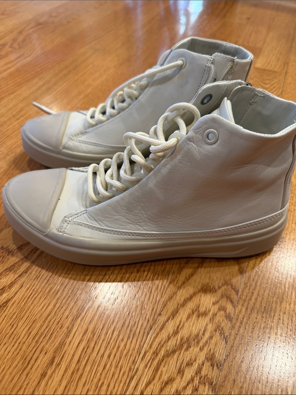 Ecco Women's Lace-Up High-Top Boots in Cream
